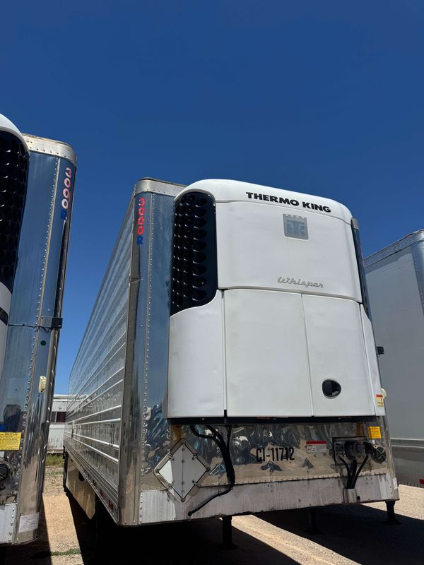 2015 Utility 3000R Multi-Temp Reefer Trailer – Thermo King SB-230