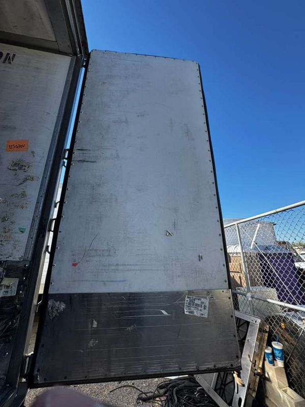 2016 Utility 3000R Multi-Temp Reefer Trailer – Thermo King Precedent S-600