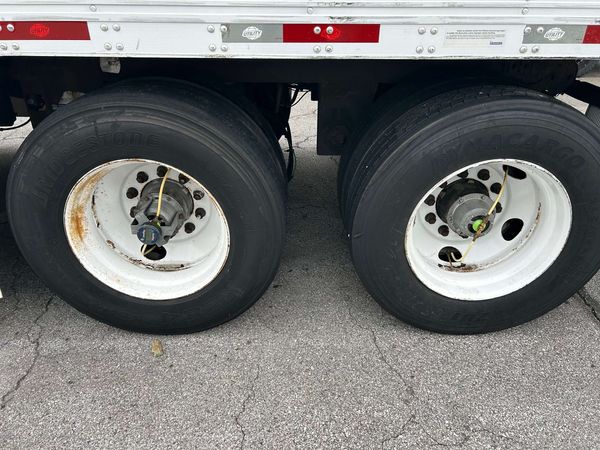 2015 Utility 3000R Multi-Temp Reefer Trailer - Thermo King SB-230