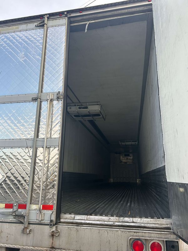 2015 Utility 3000R Multi-Temp Reefer Trailer – Thermo King SB-230