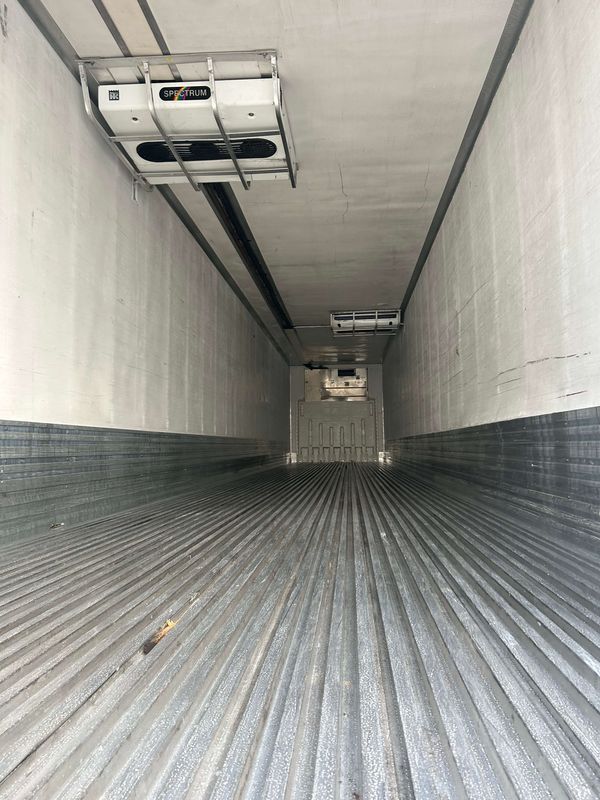 2015 Utility 3000R Multi-Temp Reefer Trailer – Thermo King SB-230