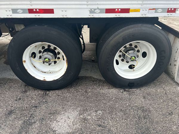 2015 Utility 3000R Multi-Temp Reefer Trailer – Thermo King SB-230