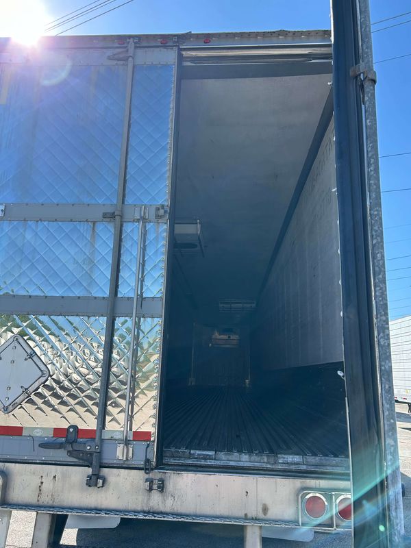 2015 Utility 3000R Multi-Temp Reefer Trailer – Thermo King SB-230