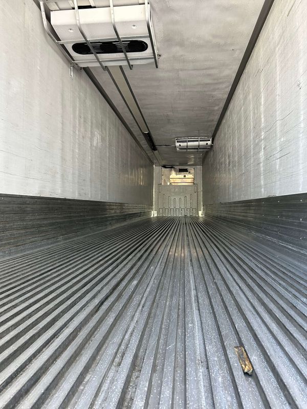 2015 Utility 3000R Multi-Temp Reefer Trailer – Thermo King SB-230