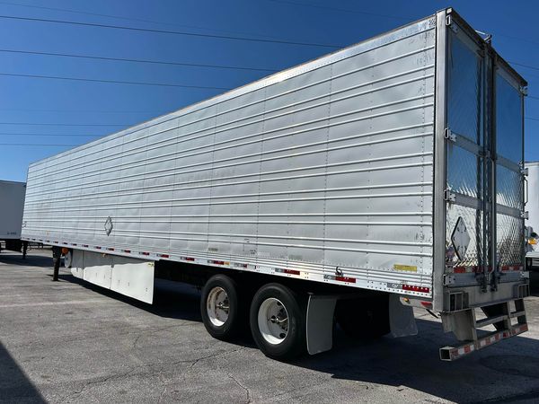 2015 Utility 3000R Multi-Temp Reefer Trailer – Thermo King SB-230