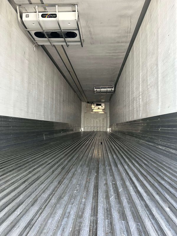 2015 Utility 3000R  Multi-Temp Reefer Trailer – Thermo King SB-230