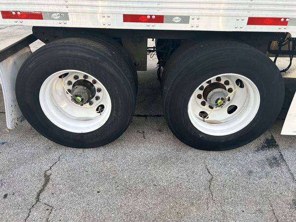 2015 Utility 3000R  Multi-Temp Reefer Trailer – Thermo King SB-230