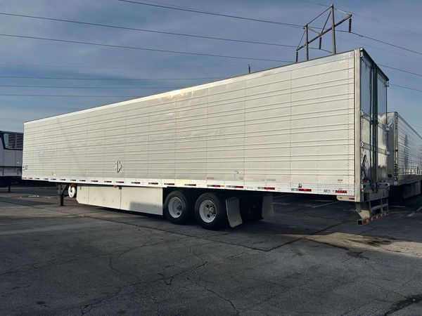 2015 Utility 3000R  Multi-Temp Reefer Trailer – Thermo King SB-230