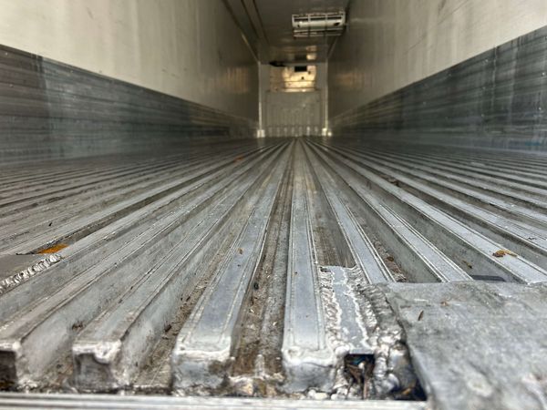 2015 Utility 3000R Multi-Temp Reefer Trailer – Thermo King SB-230