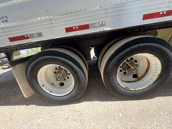 2015 Utility 3000R Multi-Temp Reefer Trailer – Thermo King SB-230