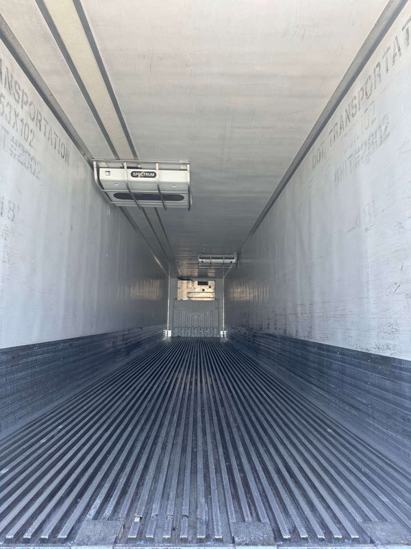 2015 Utility 3000R Multi-Temp Reefer Trailer – Thermo King SB-230