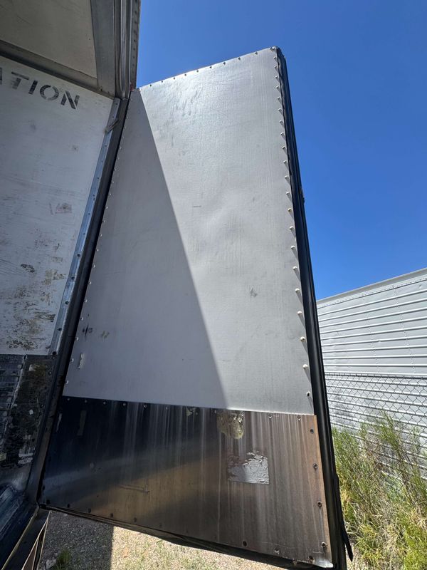 2015 Utility 3000R Multi-Temp Reefer Trailer – Thermo King SB-230