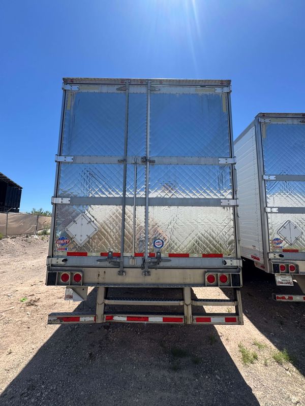 2015 Utility 3000R Multi-Temp Reefer Trailer – Thermo King SB-230