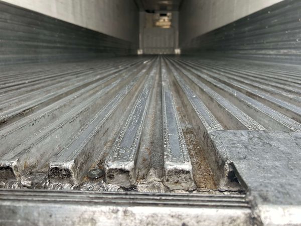 2015 Utility 3000R Multi-Temp Reefer Trailer – Thermo King SB-230