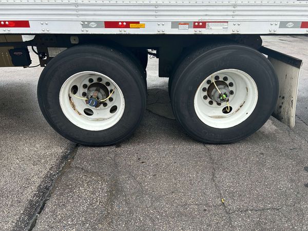 2015 Utility 3000R Multi-Temp Reefer Trailer – Thermo King SB-230