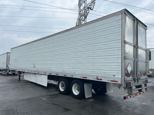 2015 Utility 3000R Multi-Temp Reefer Trailer – Thermo King SB-230