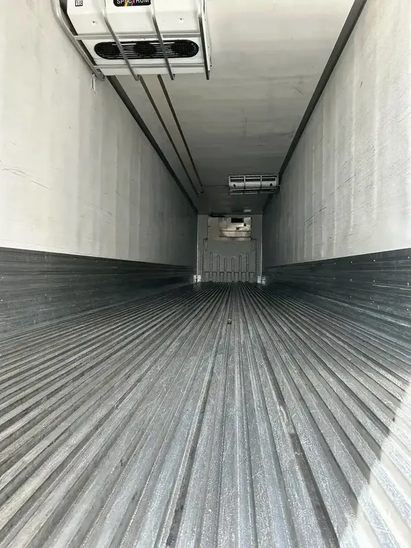 2015 Utility 3000R Multi-Temp Reefer Trailer – Thermo King SB-230 - Image