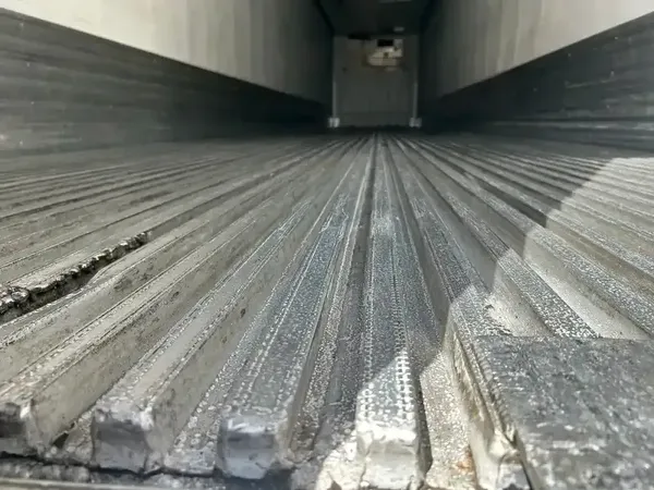 2015 Utility 3000R Multi-Temp Reefer Trailer – Thermo King SB-230 - Image