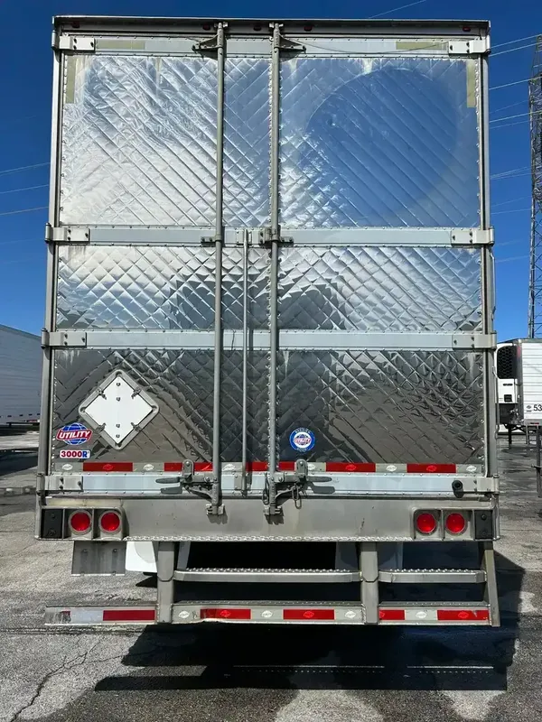 2015 Utility 3000R Multi-Temp Reefer Trailer – Thermo King SB-230 - Image