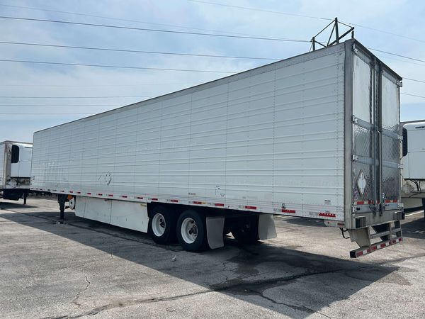 2015 Utility 3000R Multi-Temp Reefer Trailer – Thermo King SB-230
