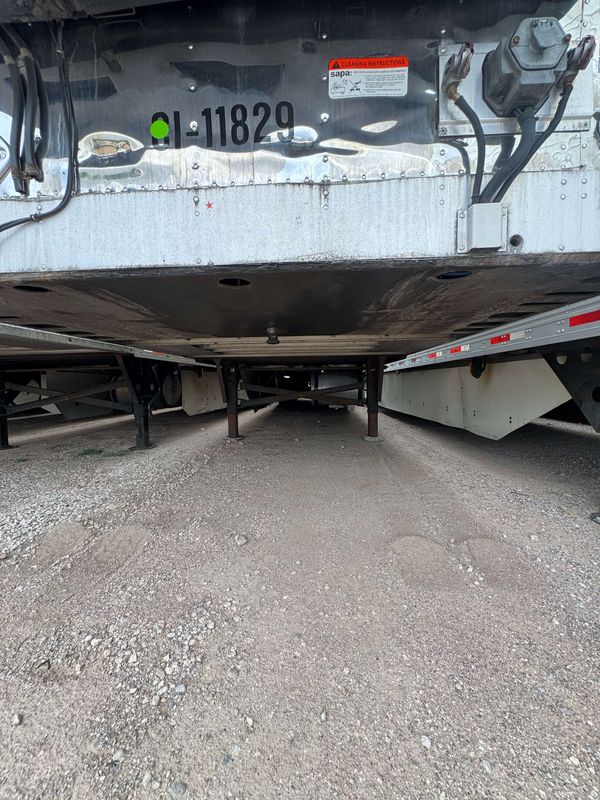2015 Utility 3000R Multi-Temp Reefer Trailer – Thermo King SB-230