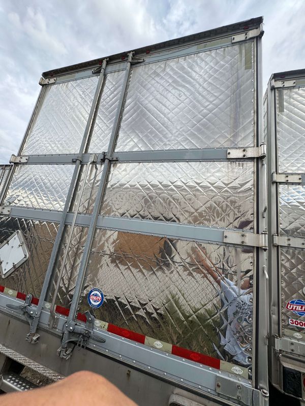 2015 Utility 3000R Multi-Temp Reefer Trailer – Thermo King SB-230