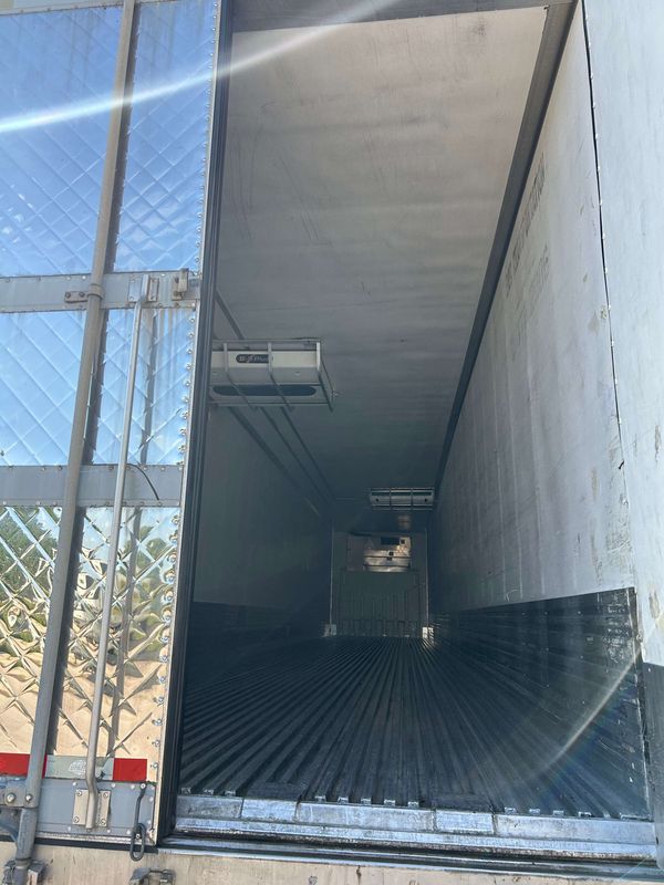 2015 Utility 3000R Multi-Temp Reefer Trailer – Thermo King SB-230