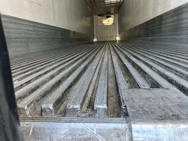 2015 Utility 3000R Multi-Temp Reefer Trailer – Thermo King SB-230