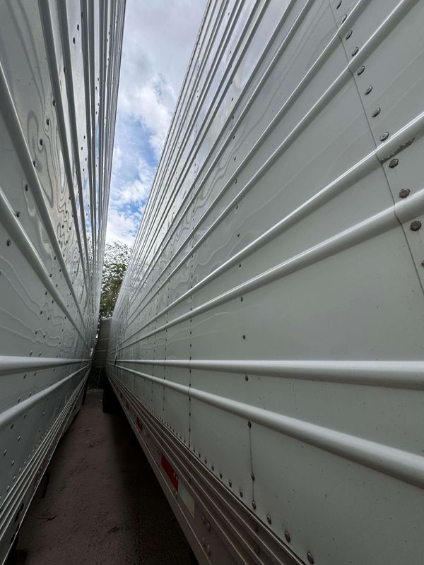 2015 Utility 3000R Multi-Temp Reefer Trailer – Thermo King SB-230