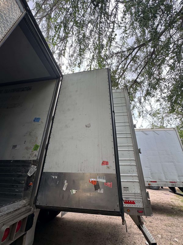 2015 Utility 3000R Multi-Temp Reefer Trailer – Thermo King SB-230