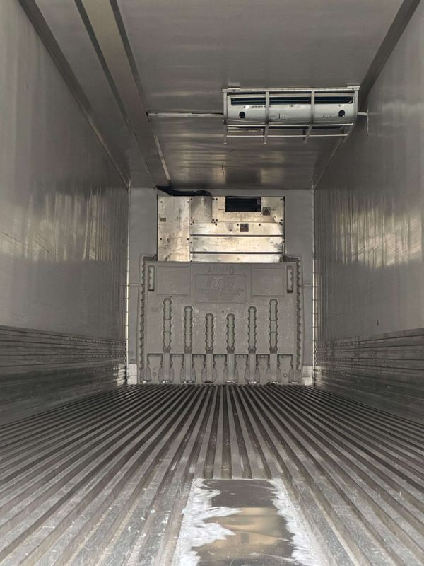 2015 Utility 3000R Multi-Temp Reefer Trailer – Thermo King SB-230