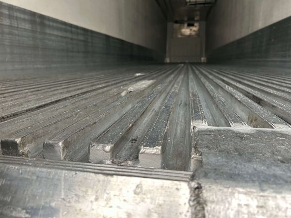 2015 Utility 3000R  Multi-Temp Reefer Trailer – Thermo King SB-230