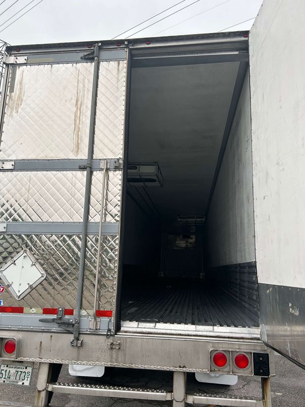 2015 Utility 3000R  Multi-Temp Reefer Trailer – Thermo King SB-230