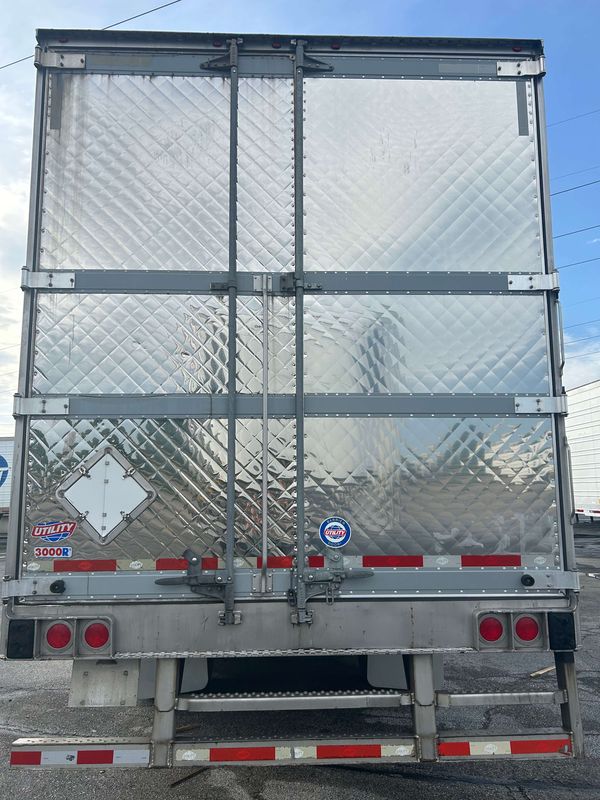 2015 Utility 3000R  Multi-Temp Reefer Trailer – Thermo King SB-230