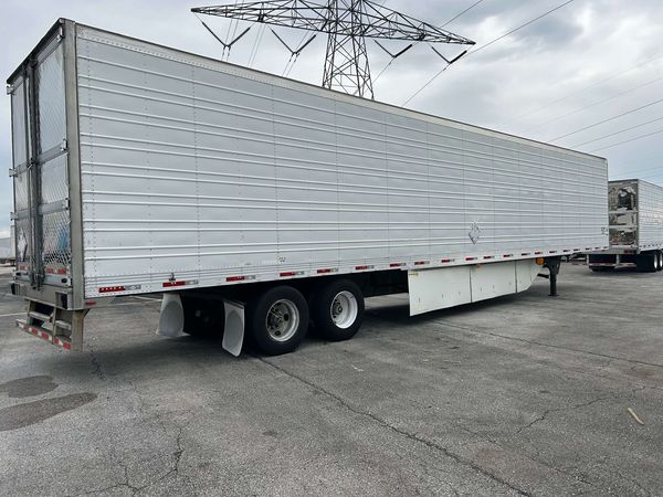 2015 Utility 3000R Multi-Temp Reefer Trailer – Thermo King SB-230