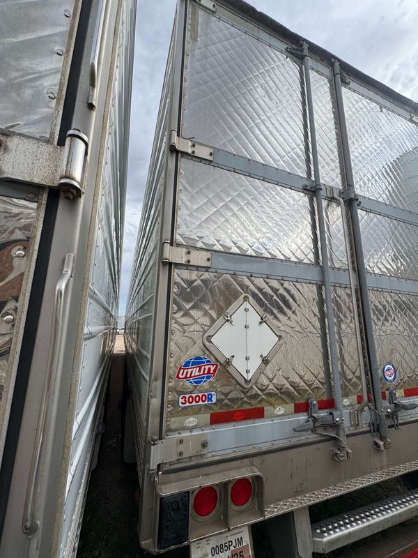 2015 Utility 3000R Multi-Temp Reefer Trailer – Thermo King SB-230