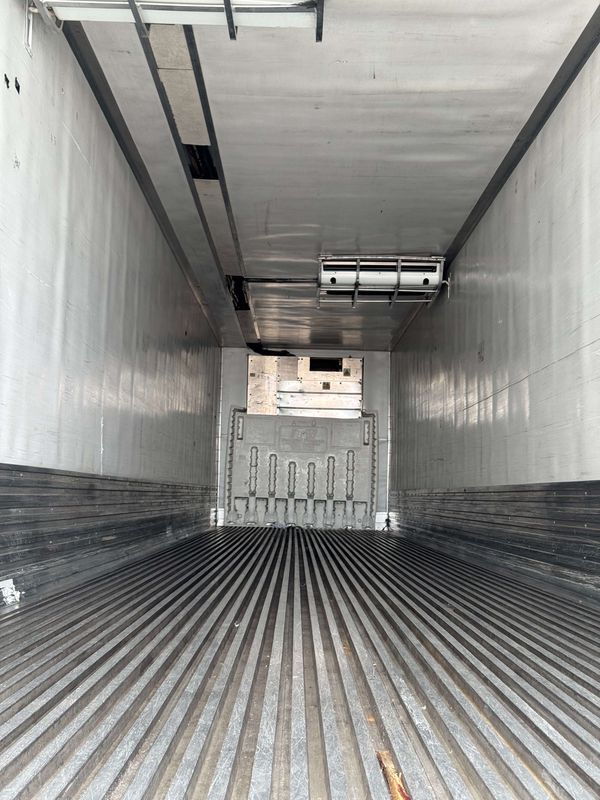 2015 Utility 3000R Multi-Temp Reefer Trailer – Thermo King SB-230