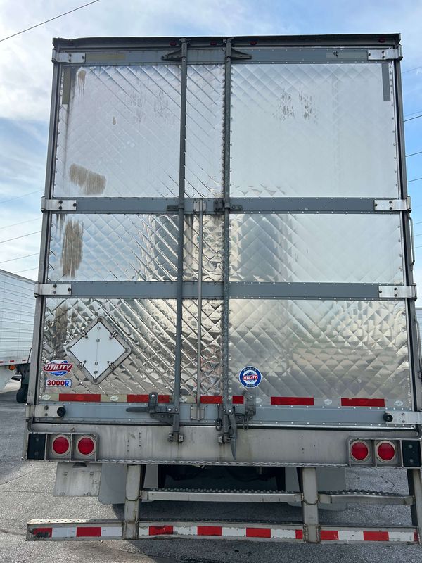 2016 Utility 3000R Multi-Temp Reefer Trailer – Thermo King Precedent S-600
