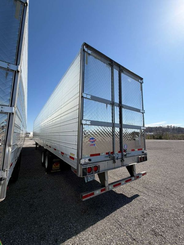 2017 Utility 3000R Reefer Trailer – Thermo King Precedent S-600 