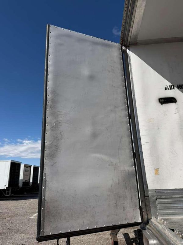 2017 Utility 3000R Reefer Trailer High Cube – Thermo King Precedent S-600