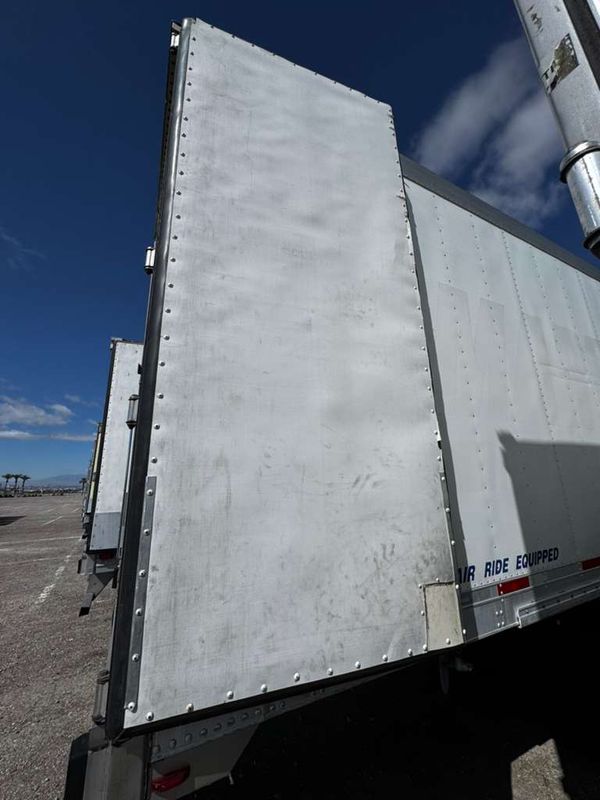 2017 Utility 3000R Reefer Trailer High Cube – Thermo King Precedent S-600
