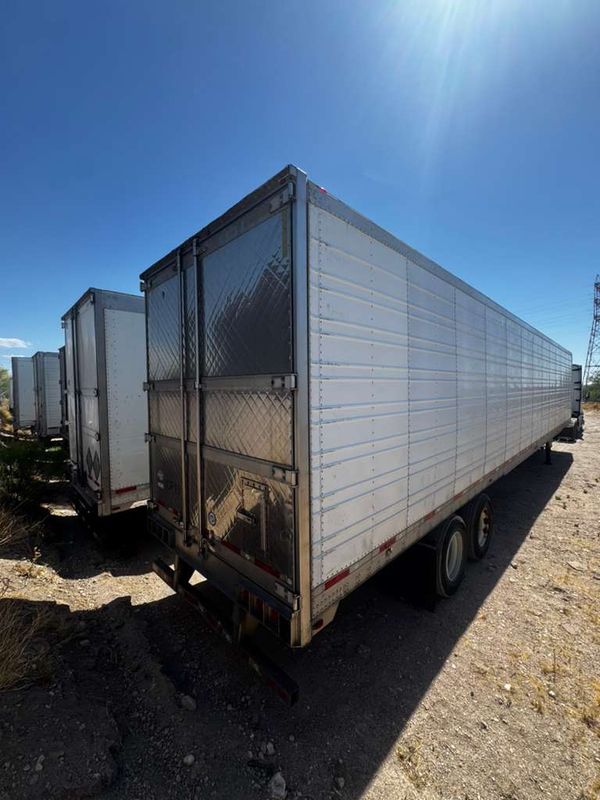2013 Utility 3000R Reefer Trailer - Thermo King SB-230