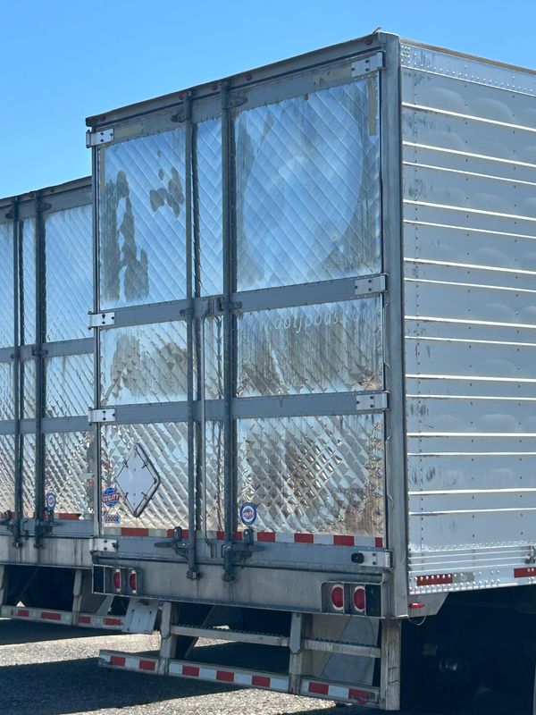 2017 Utility 3000R Multi Temp Reefer Trailer – Thermo King Precedent S-600