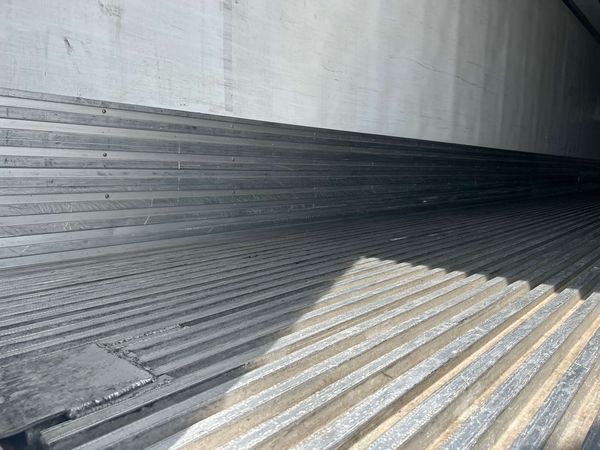 2017 Utility 3000R Multi Temp Reefer Trailer – Thermo King Precedent S-600