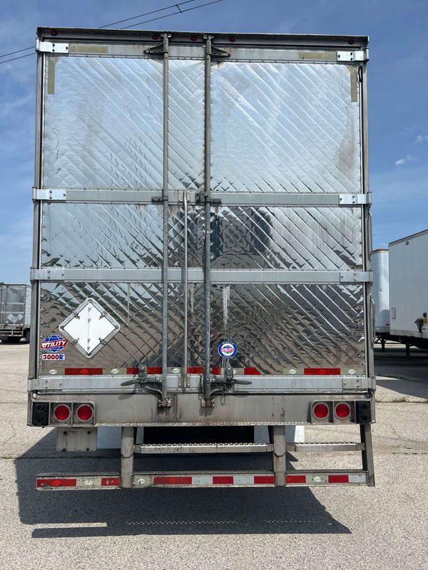 2017 Utility 3000R Multi Temp Reefer Trailer – Thermo King Precedent S-600 