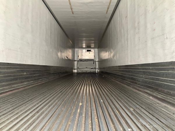 2012 Utility 3000R Reefer Trailer- Thermo King SB-330