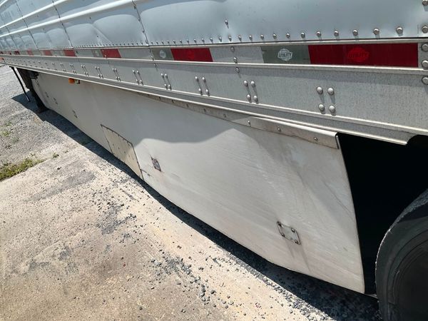 2012 Utility 3000R Reefer Trailer- Thermo King SB-330