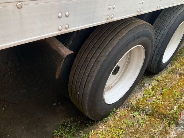 2011 Utility 3000R Reefer Trailer- Thermo King SB-210