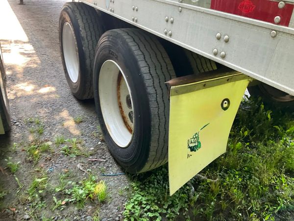 2011 Utility 3000R Reefer Trailer- Thermo King SB-210