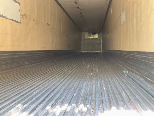 2011 Utility 3000R Reefer Trailer- Thermo King SB-210